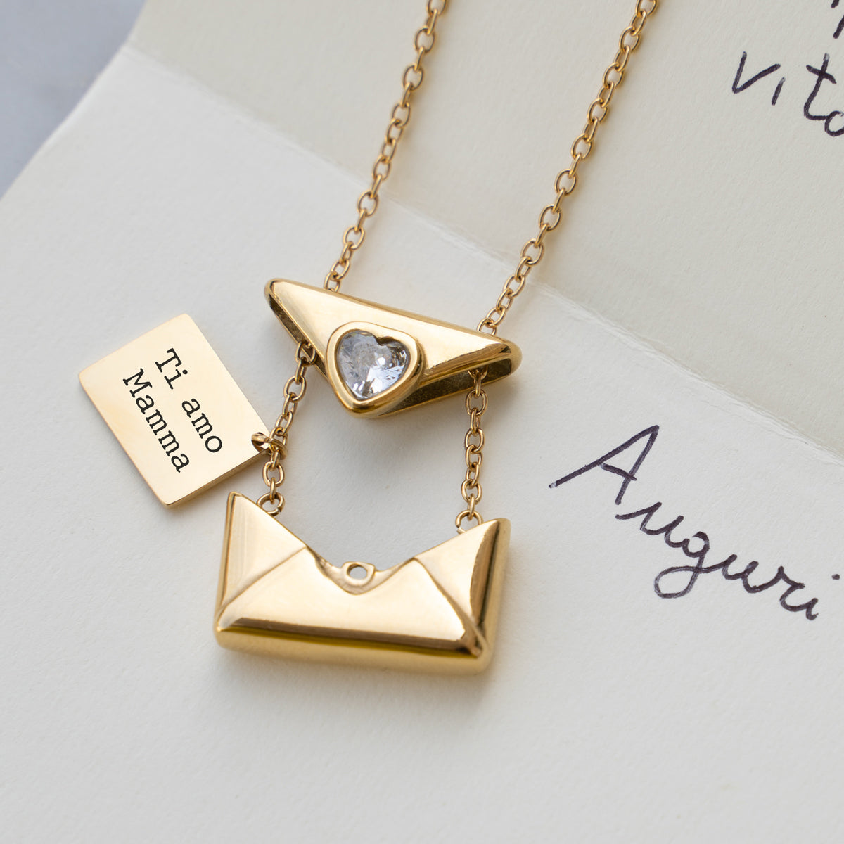 Collana lettera con messaggio segreto